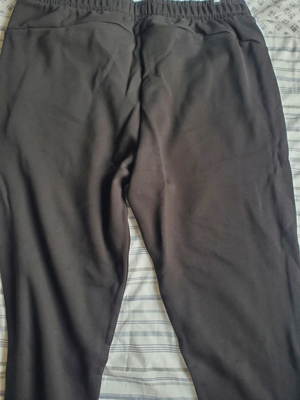 Puma Men's Embroidered Logo Fleece Jogger Sweatpants Size 2XL Color Black
